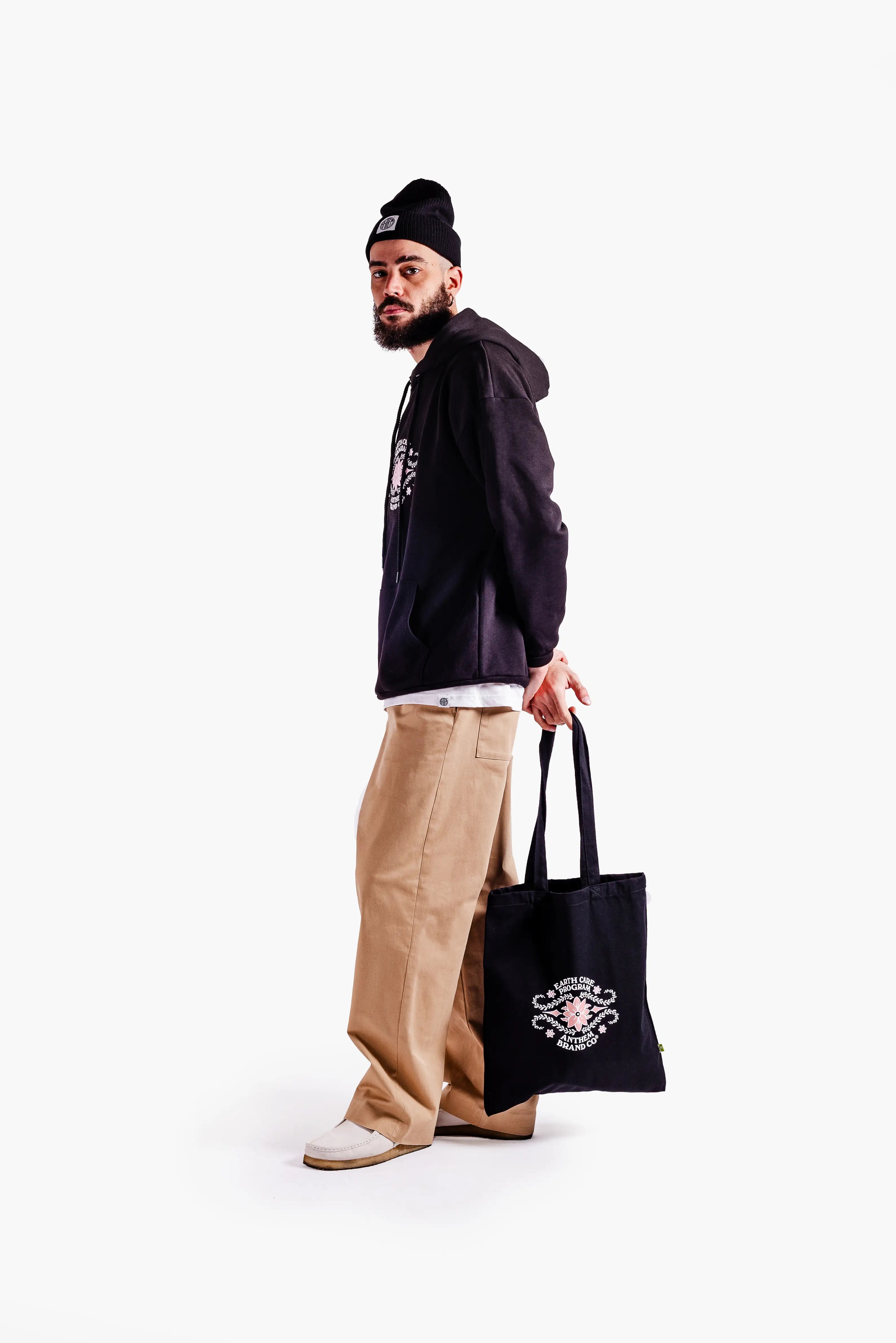 Prodotto Eco Friendly | Outdoor | Just a Vibe | Earth Care Program | Made in Italy | Abbigliamento Streetwear | Spedizione e reso gratuito | Pagamenti su server sicuri e certificati | Per assistenza +393402800270