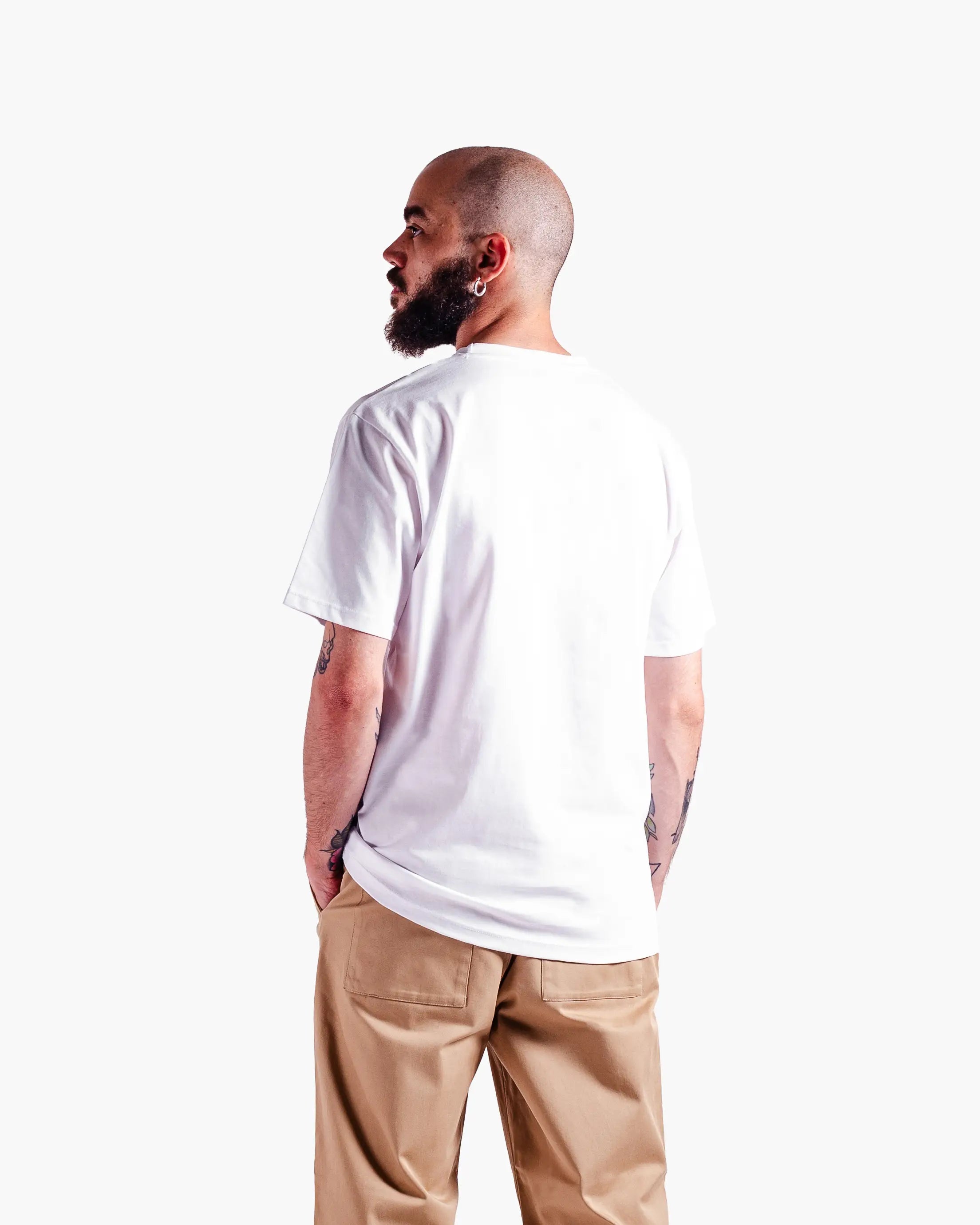 Prodotto Eco Friendly | Outdoor | Just a Vibe | Earth Care Program | Made in Italy | Abbigliamento Streetwear | Spedizione e reso gratuito | Pagamenti su server sicuri e certificati | Per assistenza +393402800270